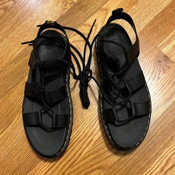 New Dr Martens Nartilla Leather Gladiator Sandals Black size 9 - Picture 6 of 16